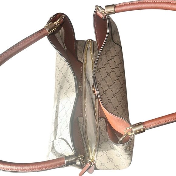 Nine West Etta Jet Set Carryall Bag. NWT - Picture 4 of 6